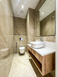 3-��������� �������� � 125.9 �² � 5/6 ����, ������� ������������� 71 ���� 16