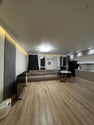 2-��������� �������� � 63 �² � 8/10 ����, ���� �� 285/8 ���� 7