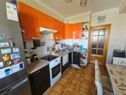 3-��������� �������� � 76 �² � 8/12 ����, ��� ������ 120 ���� 4