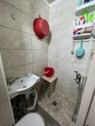 1-комнатная квартира · 10 м² · 2/5 этаж, Абая 163 — Ислам Каримова фото 2 1-комнатная квартира · 10 м² · 2/5 этаж, Абая 163 — Ислам Каримова фото 2