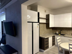 2-��������� �������� � 81 �² � 9/9 ����, ��� �������, ������� �������������� 138/4 ���� 7