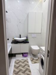 2-��������� �������� � 78.1 �² � 11/16 ����, ������ ������ 11 ���� 20