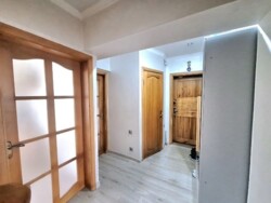 4-��������� �������� � 85.9 �² � 5/6 ����, �������� 154 ���� 27