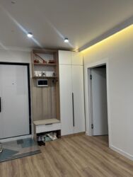 2-��������� �������� � 63 �² � 8/10 ����, ���� �� 285/8 ���� 8