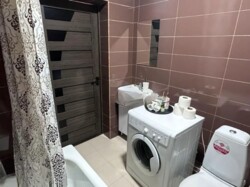 1-��������� �������� � 35 �² � 8/10 ����, ���� �� 285/8 �4 � ������ ������ ���� 1