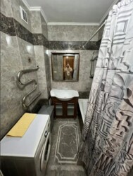 2-��������� �������� � 65 �² � 2/5 ����, �������� 123 ���� 5