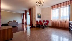 2-��������� �������� � 127 �² � 8/13 ����, ���-������ 95 � ��������� ���� 10