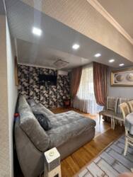 4-��������� �������� � 120 �² � 5/5 ����, ��� ������-1, ��������-��������� 3 � ��������-��������� ���� 10