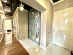 2-��������� �������� � 62.5 �² � 10/12 ����, �������� ���� 155 ���� 13