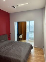 2-��������� �������� � 48 �² � 8/13 ����, ������������� 83 � �������������-������� ������ ���� 4