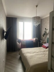 3-��������� �������� � 98.3 �² � 16/16 ����, ��������� 133/4 � �������� -��������� ���� 5