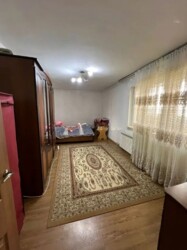 2-��������� �������� � 52.3 �² � 11/17 ����, ��������� 140 ���� 6