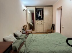 2-��������� �������� � 70 �² � 4/5 ����, ���� 35/37 � ����/���������� ���� 4