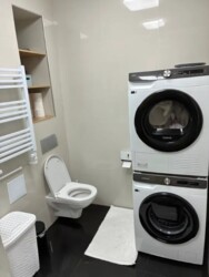 2-��������� �������� � 65.7 �² � 4/16 ����, ���-������ 53 � ������� ���� 20