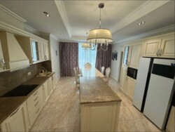 5-��������� �������� � 255 �² � 11/12 ����, ���������� 223 ���� 15