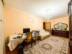 4-��������� �������� � 74.2 �² � 3/4 ����, ���-������ ������� 110/19 ���� 4