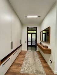 3-��������� �������� � 152.5 �² � 2/2 ����, ��� ��������, 2� �������� ���� 19