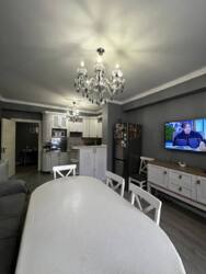 3-��������� �������� � 93.6 �² � 11/12 ����, ���� �� 273/5 ���� 11