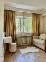 2-��������� �������� � 50.9 �² � 2/10 ����, ������������ 40 � ���������� ���� 5