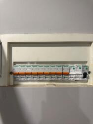 2-��������� �������� � 57.8 �² � 3/4 ����, �������� 16 ���� 16