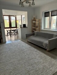 2-��������� �������� � 65.7 �² � 4/16 ����, ���-������ 53 � ������� ���� 4