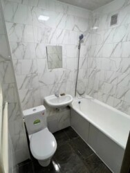 2-��������� �������� � 43 �² � 4/4 ����, ��� �10 8� ���� 11