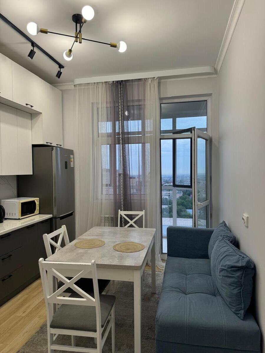 1-��������� �������� � 40.5 �² � 12/14 ����, ������� 20 � ����������� ������� ���� 1