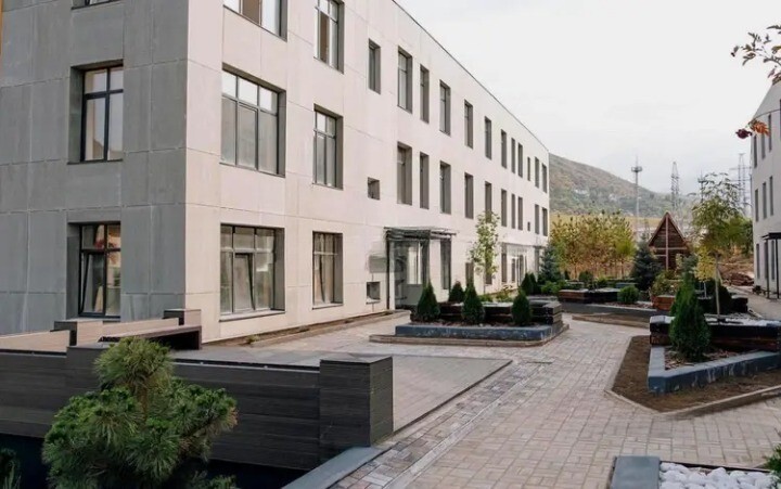 Продается квартира Алматы, Бостандыкский р-н, 16-я улица, 5/2 фото 1 Продается квартира Алматы, Бостандыкский р-н, 16-я улица, 5/2 фото 1