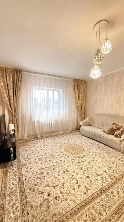 2-комнатная квартира · 68 м² · 4/5 этаж, мкр Самал-3, Достык 117/5 фото 1 2-комнатная квартира · 68 м² · 4/5 этаж, мкр Самал-3, Достык 117/5 фото 1