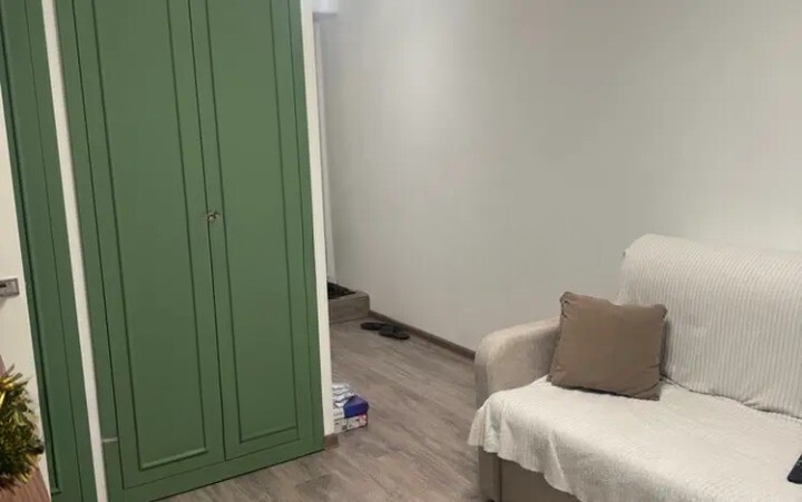 3-��������� �������� � 38 �² � 1/4 ����, ������ 100/49 ���� 1