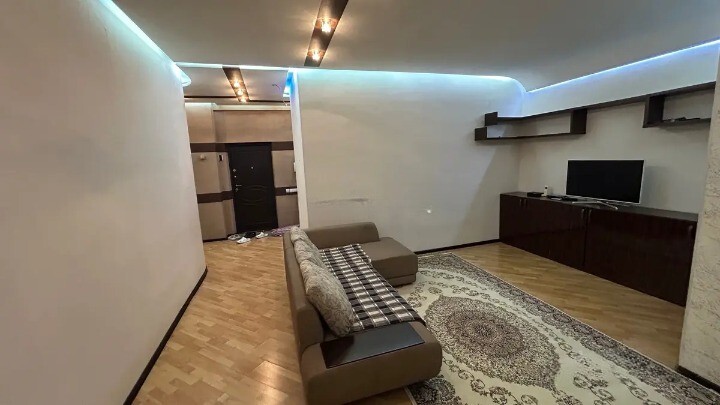 Продается квартира Алматы, Алмалинский р-н, Брусиловского, 163 фото 1 Продается квартира Алматы, Алмалинский р-н, Брусиловского, 163 фото 1