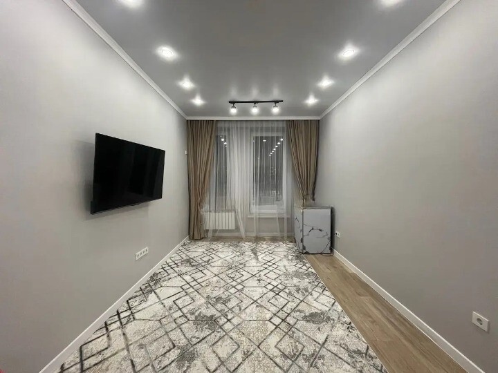 2-��������� �������� � 50 �² � 10/13 ����, ������� 20 � ����������� ������� ���� 1