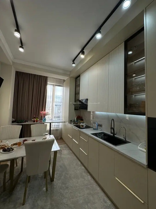 ��������� �������� ������, ������������� �-�, ���������, 102/2 ���� 1