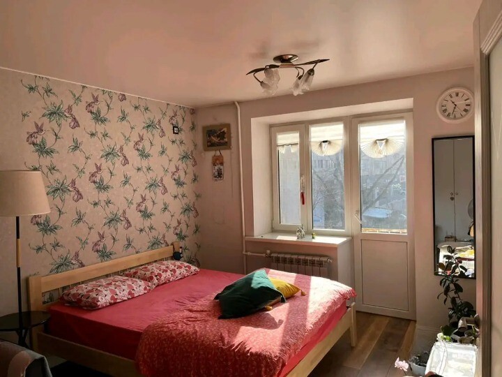 1-��������� �������� � 30.3 �² � 4/4 ����, ������� �� 105 � ���������� ���� 1