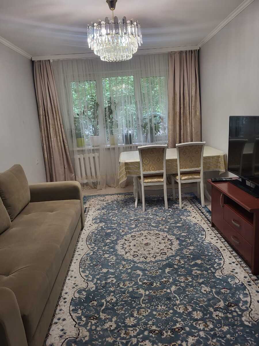 2-��������� �������� � 45.5 �² � 1/4 ����, ��� �1 37 � ����� �������� ���� 1