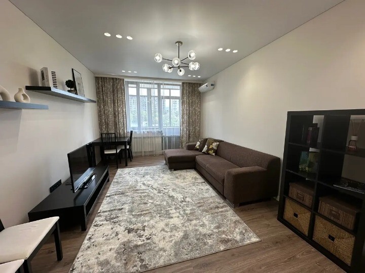 Продается квартира Алматы, Алмалинский р-н, Шевченко, 88 фото 1 Продается квартира Алматы, Алмалинский р-н, Шевченко, 88 фото 1