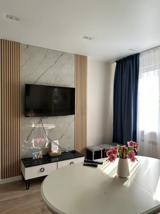 3-��������� �������� � 60 �² � 7/13 ����, ���-������ ���� 1