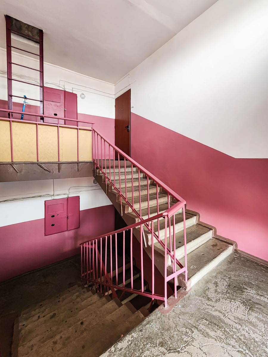 1-��������� �������� � 33 �² � 5/5 ����, ��� ��������, ��. ���-������ 77 ���� 1