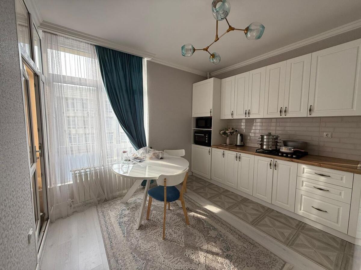 2-комнатная квартира · 63 м² · 4/5 этаж, мкр Думан-2 14 фото 1 2-комнатная квартира · 63 м² · 4/5 этаж, мкр Думан-2 14 фото 1