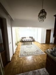 2-��������� �������� � 60 �² � 4/5 ����, ��� ��������, ���������� 230 � ����������� ���� 4
