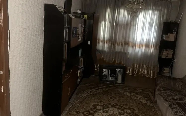 2-комнатная квартира · 44.6 м² · 4/4 этаж, мкр №12 фото 1 2-комнатная квартира · 44.6 м² · 4/4 этаж, мкр №12 фото 1