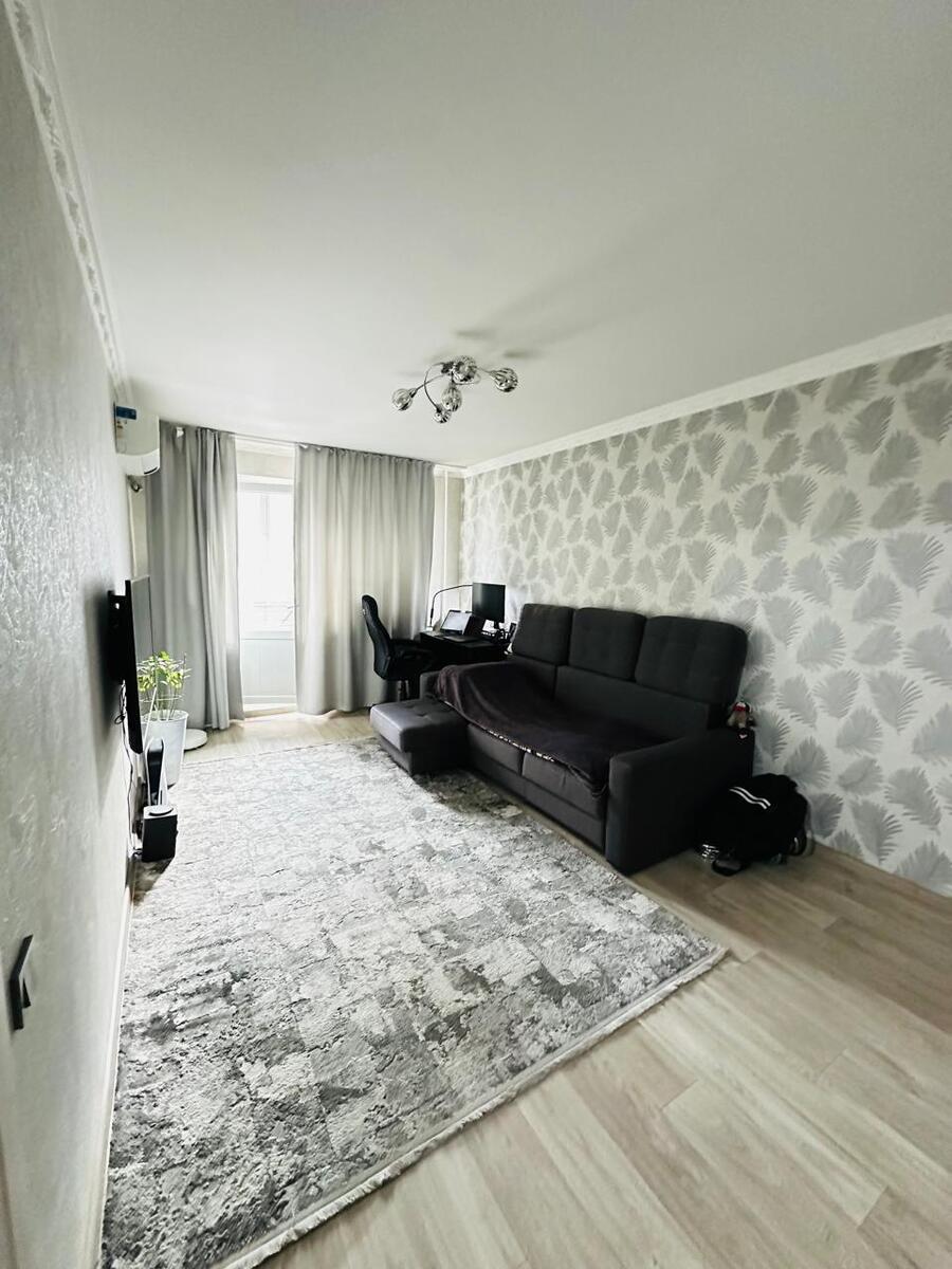 1-��������� �������� � 32 �² � 2/5 ����, ���������� � �������� ������ ���� 1