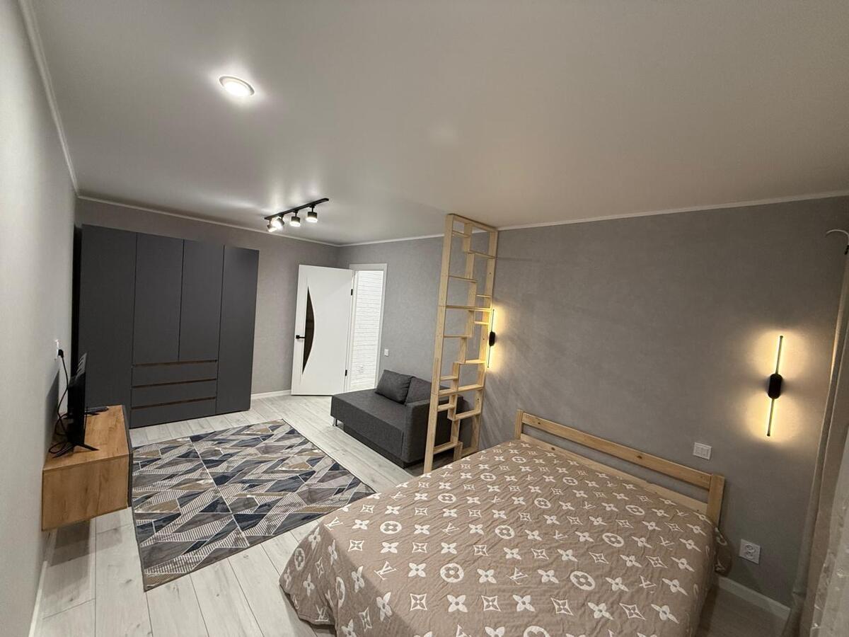 1-��������� �������� � 35 �² � 4/5 ����, ���������� � ���� ������ ���� 1