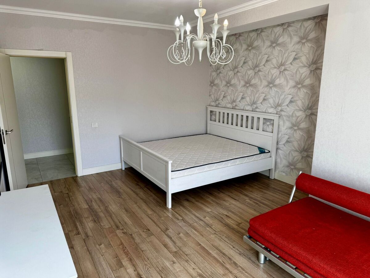 Продается квартира Алматы, Бостандыкский р-н, Абая, 130 фото 1 Продается квартира Алматы, Бостандыкский р-н, Абая, 130 фото 1