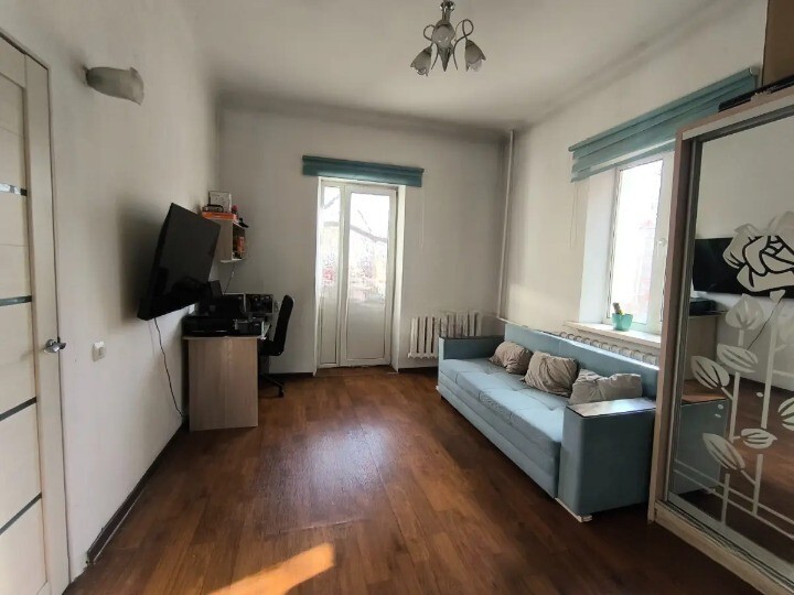 2-��������� �������� � 42 �² � 2/2 ����, ���������� 19 � ������ ���� 1