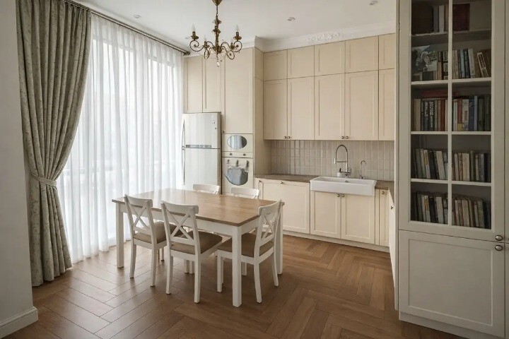 ��������� �������� ������, ����������� �-�, ���������� 533 � Қ������ ��, 533 ���� 1