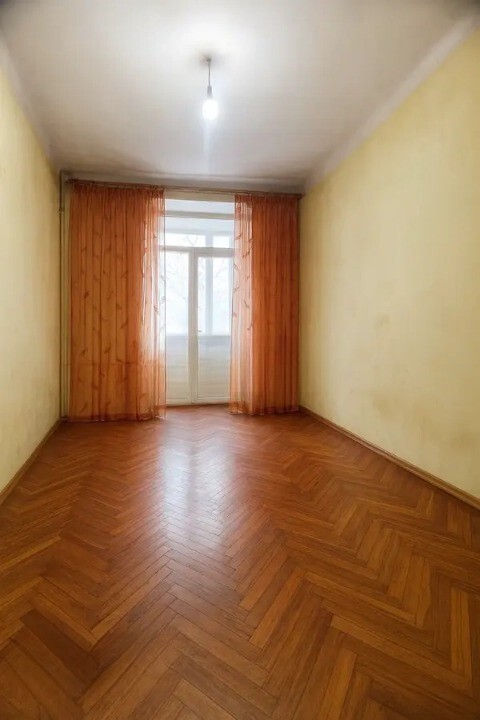 ��������� �������� ������, ����������� �-�, ���� ��, 130� ���� 1