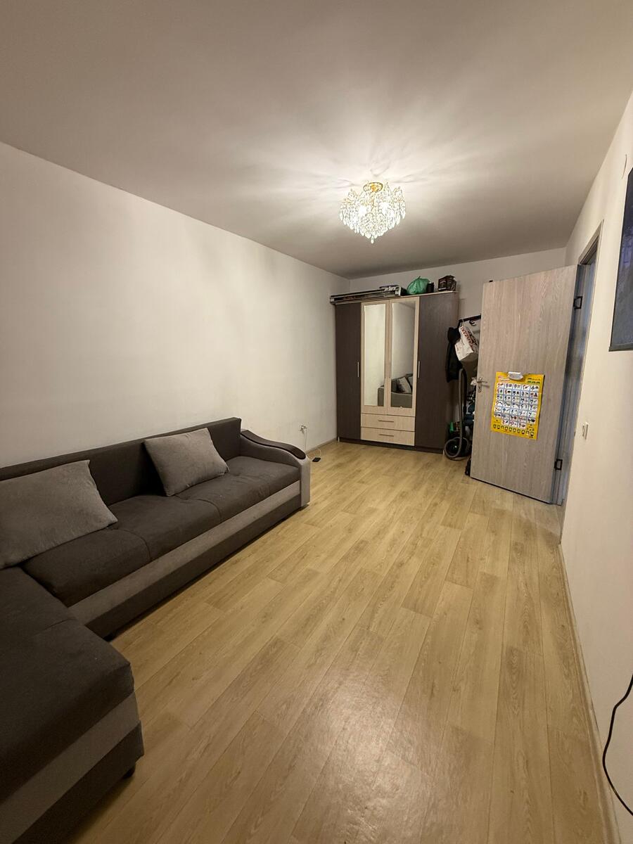 1- ��������� �������� 34,5 �² - ���� 5/9 ��������� �-�, ���. ����� - 1 �������� ������ 276 �.������� ���� 1