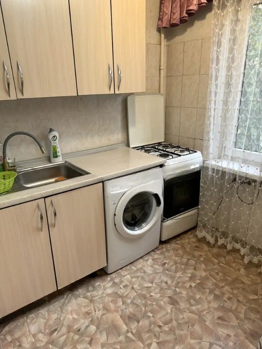 ��������� �������� ������, ������������� �-�, �� ������, 6 ���� 1