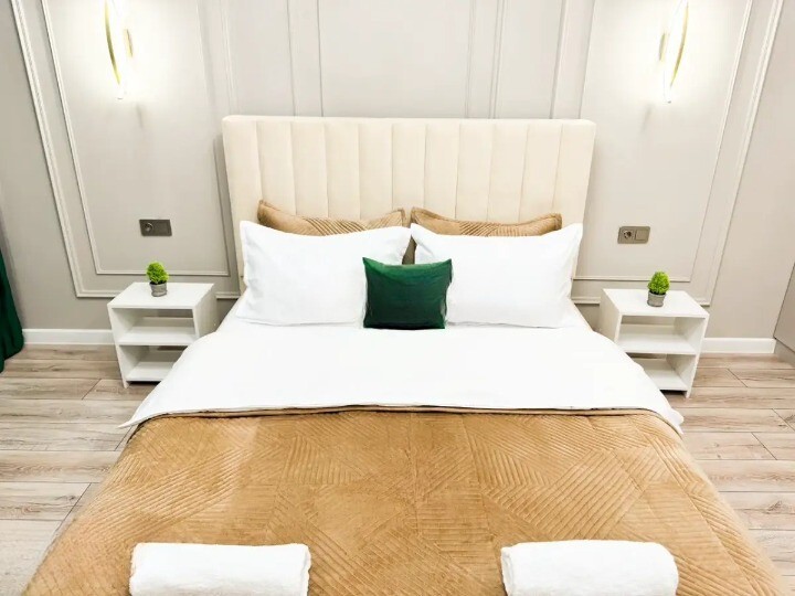 2-��������� �������� � 51.6 �² � 12/12 ����, ����������� � ��������� ���� 1